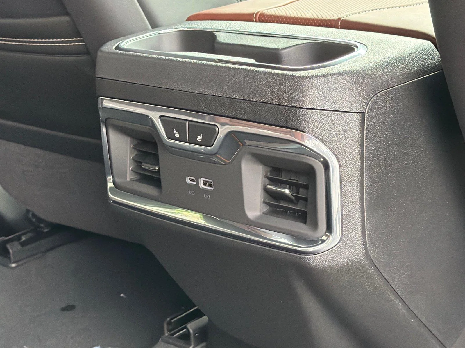 2026 GMC Sierra 2500HD Denali Ultimate - Photo 13