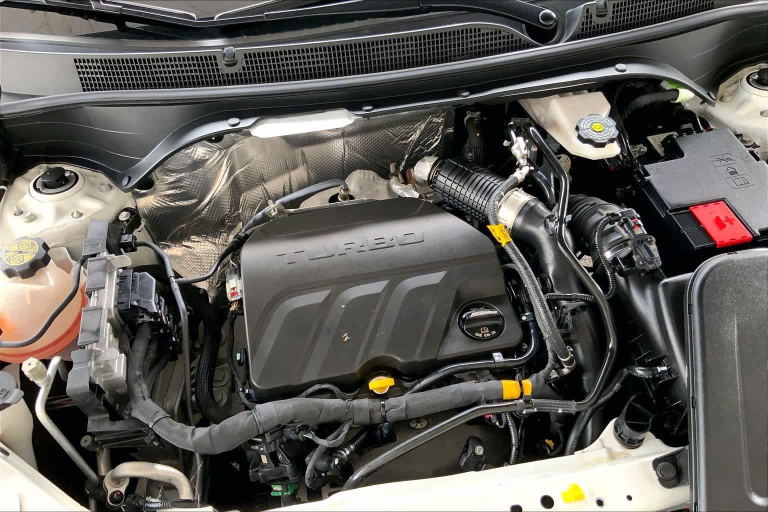 Used 2024 Summit White Buick Sport Touring image 31