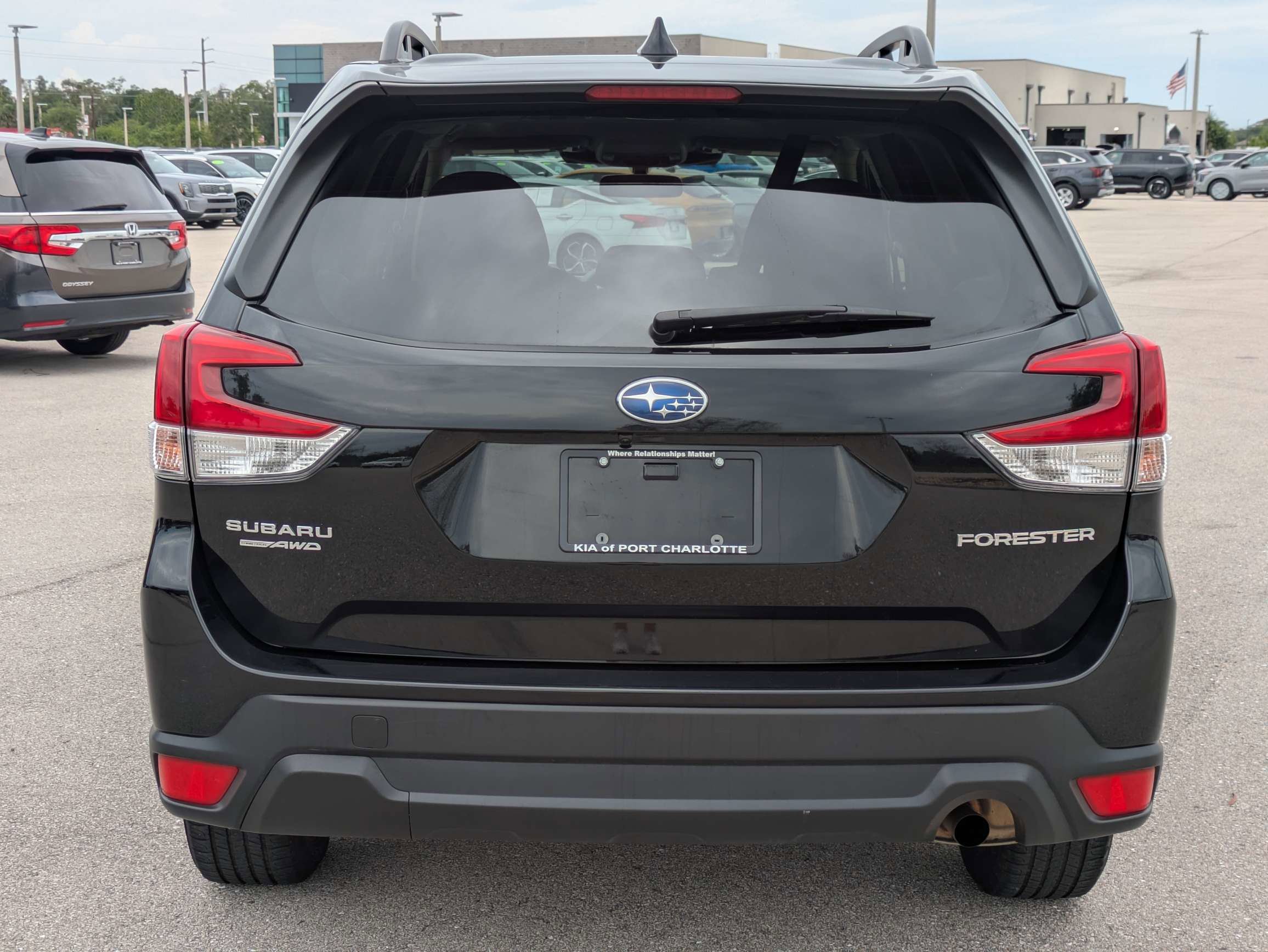 Used 2024 Crystal Black Silica Subaru Premium image 6
