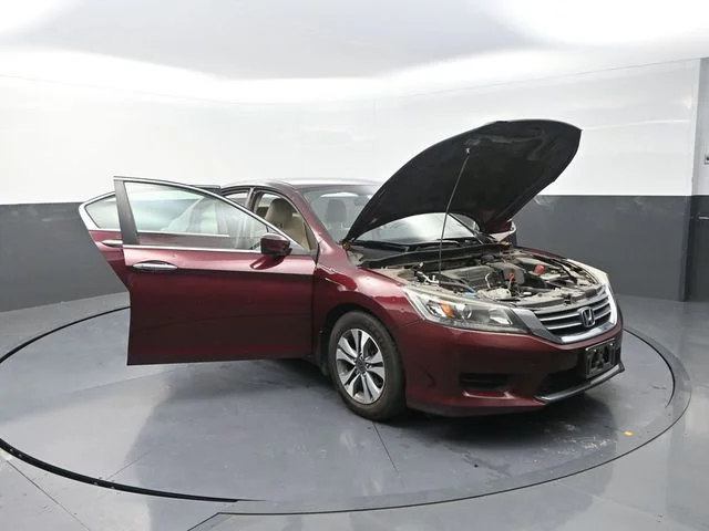 Used 2013  Honda LX image 39