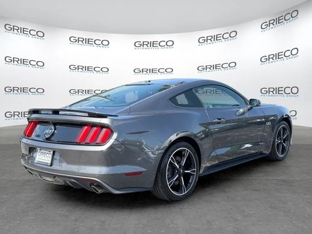 Used 2016 Magnetic Ford GT Premium image 7
