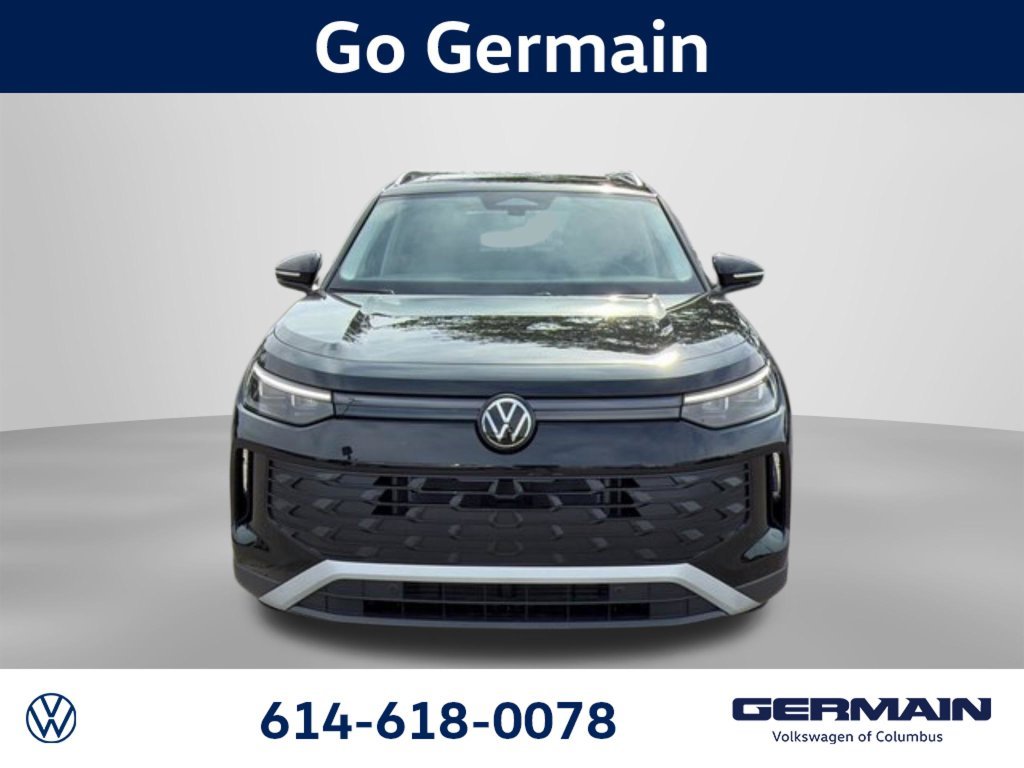 New 2026 Deep Black Pearl Volkswagen SE image 2