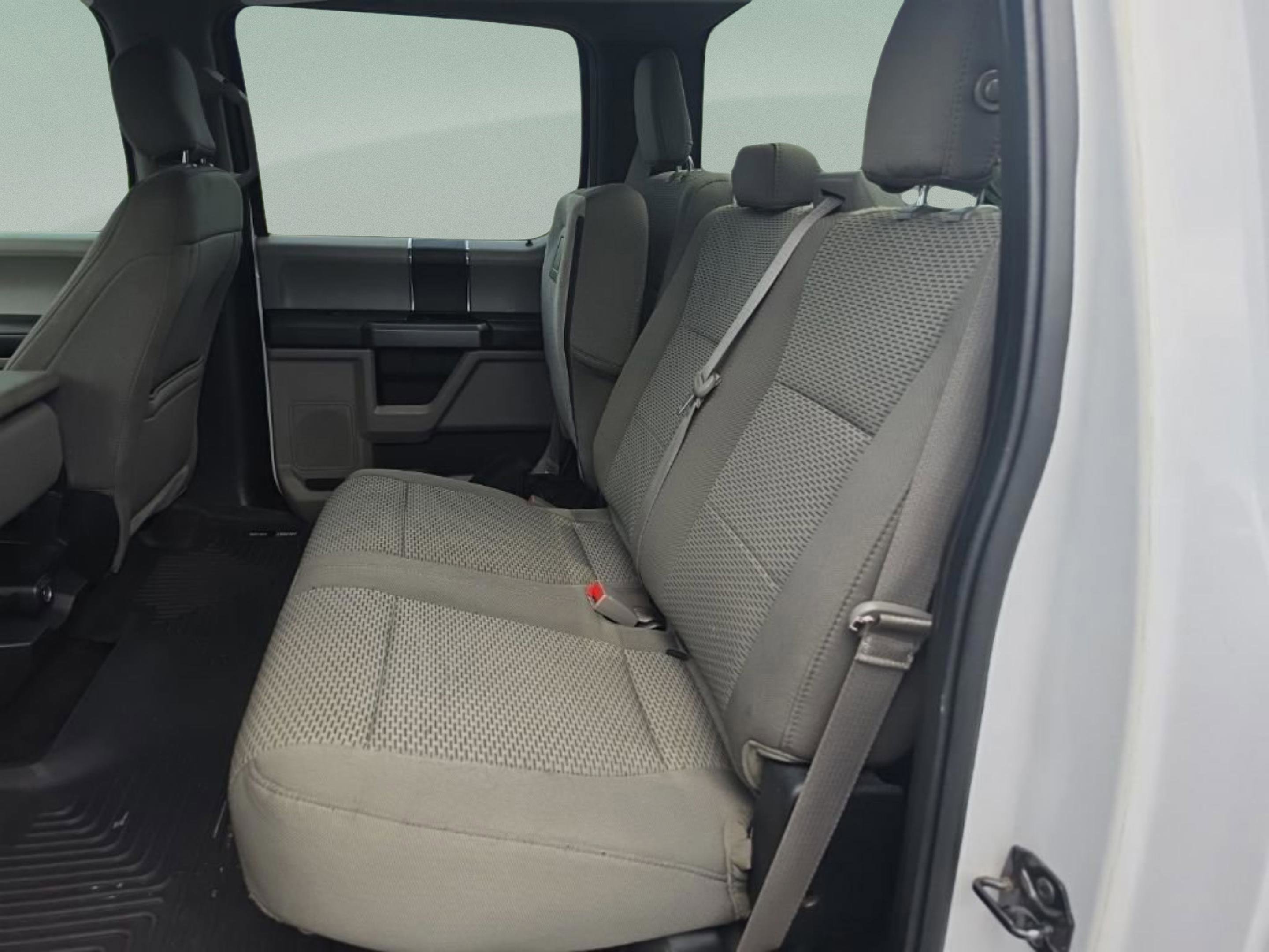 Used 2018 White Ford XLT image 23