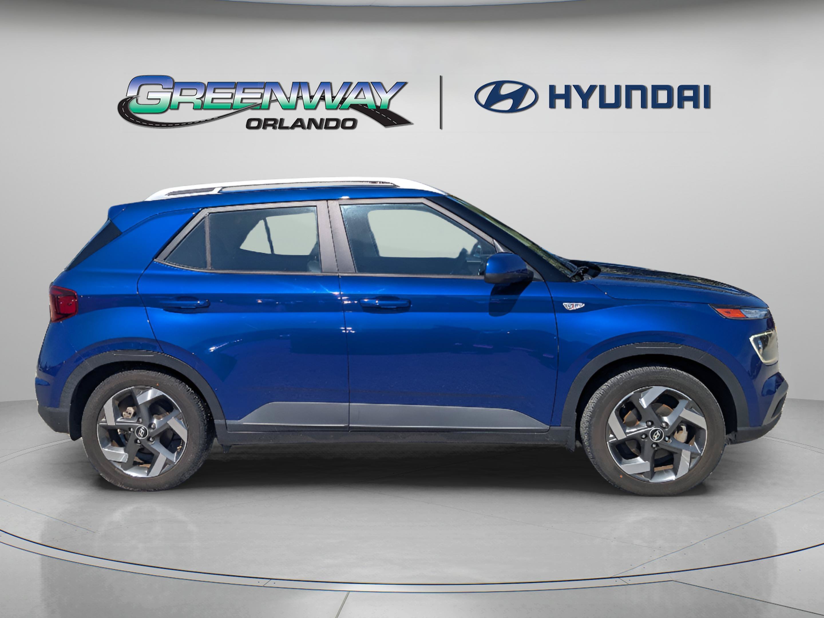 2022 Hyundai Venue Limited - Photo 9