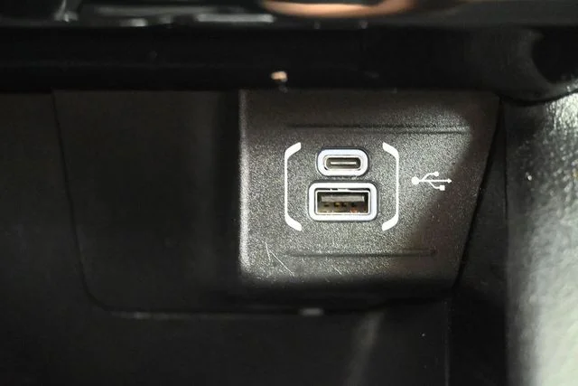 Used 2025 White Jeep Trailhawk image 25