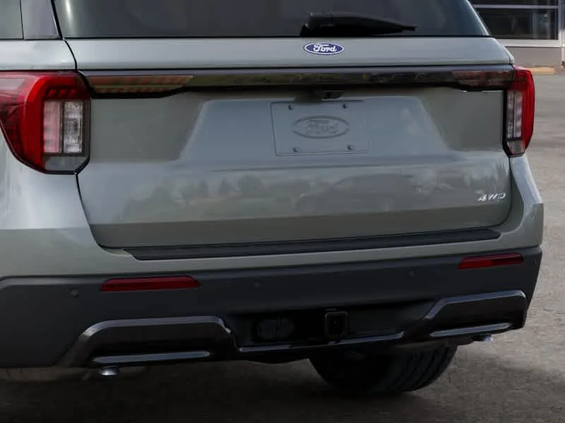 New 2027 Avalanche Gray Ford ST-Line image 23