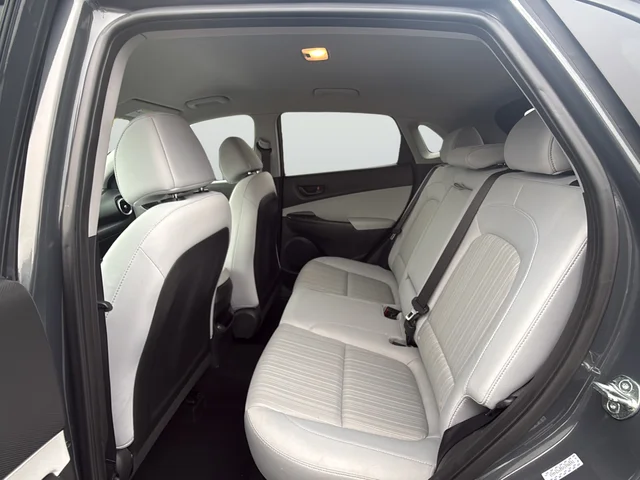 Used 2023 Gray Hyundai SEL image 27