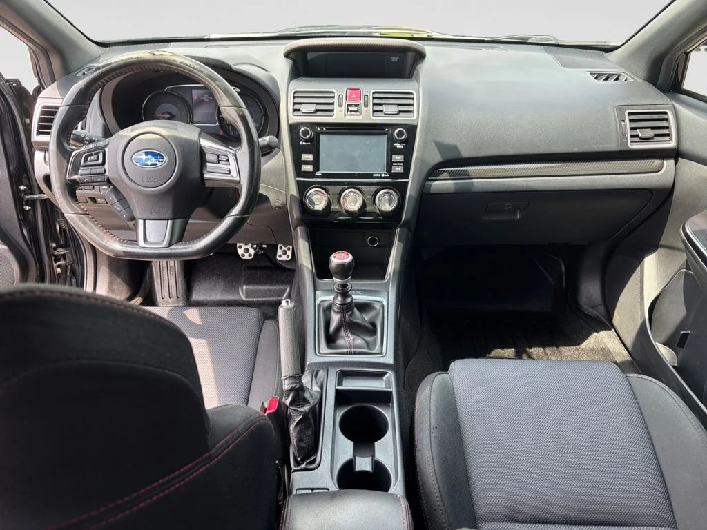 Used 2018 Black Subaru Base image 14