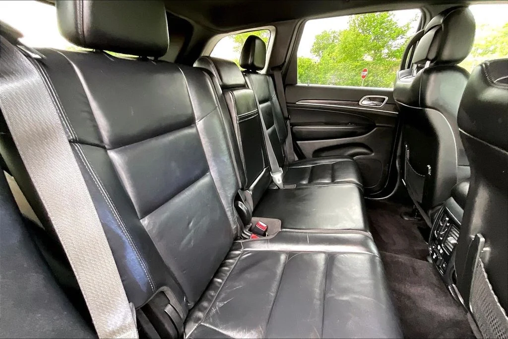Used 2018 Black Jeep Limited image 26