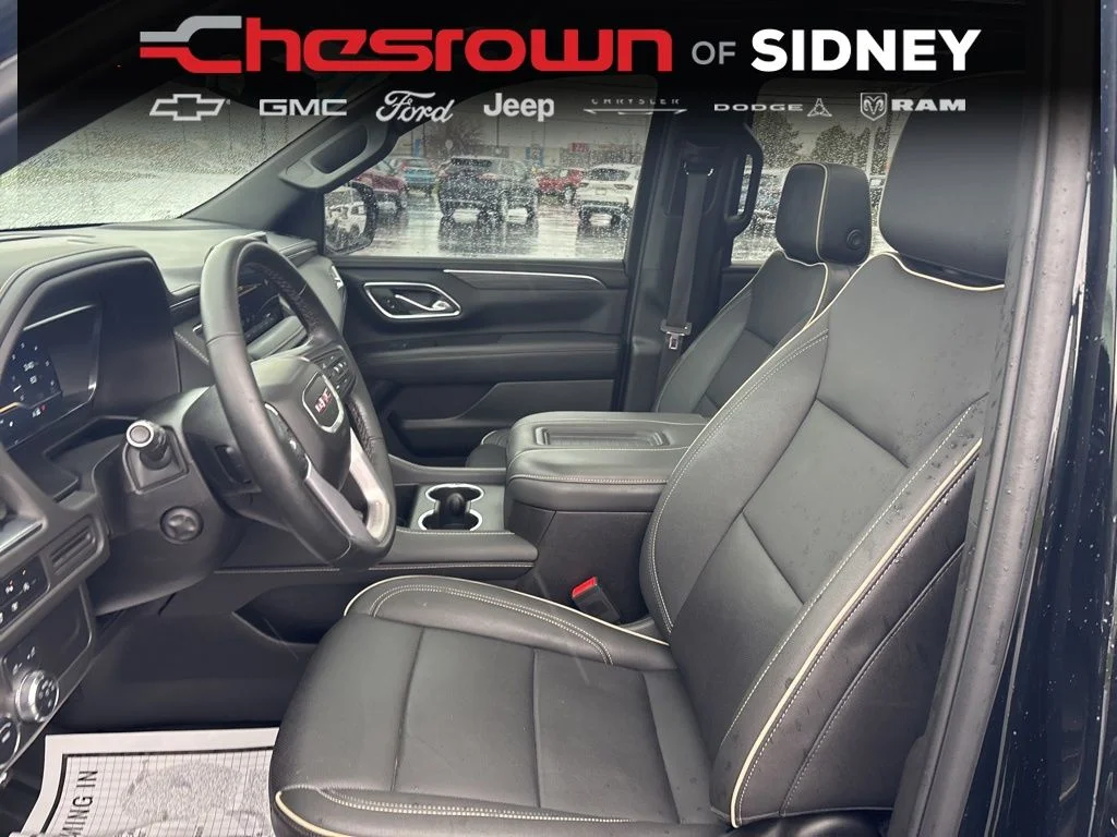 Used 2023 Black GMC SLT image 27