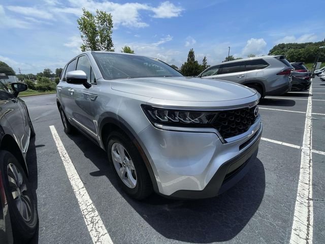 2021 Kia Sorento LX AT's photo