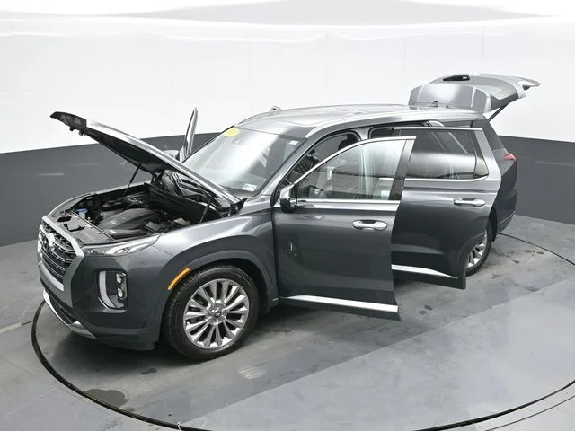 Used 2020 Green Hyundai Limited image 28
