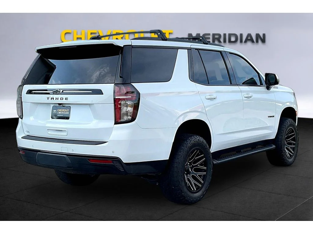 Used 2023 Summit White Chevrolet Z71 image 10