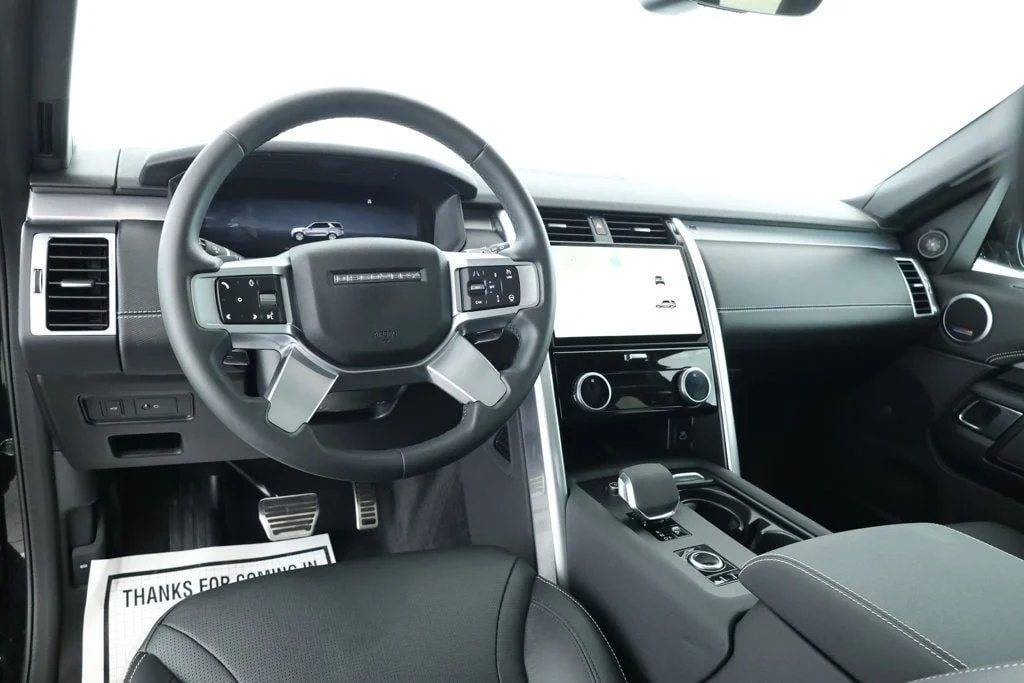 2024 Land Rover Discovery Dynamic SE - Photo 11