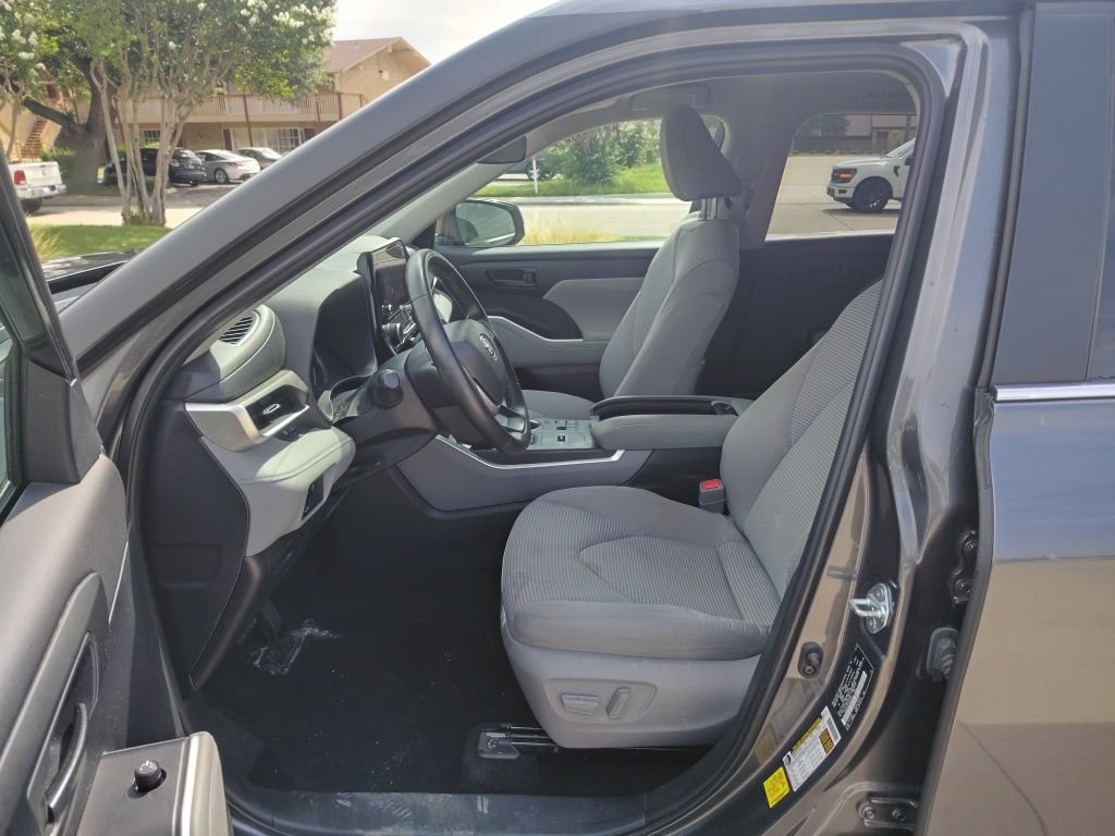 Used 2024 Gray Toyota LE image 20