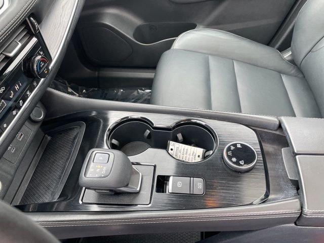 Used 2021 Gray Nissan SL image 29