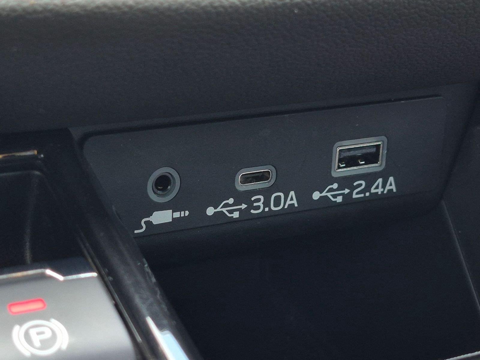Used 2025  Subaru Wilderness image 14