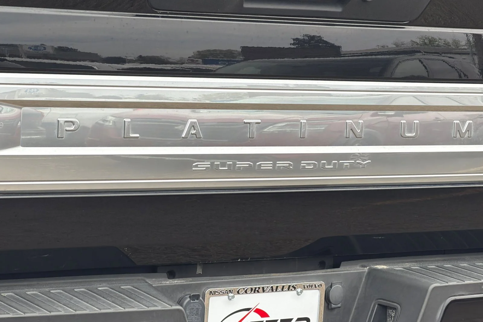 Used 2022  Ford  image 25
