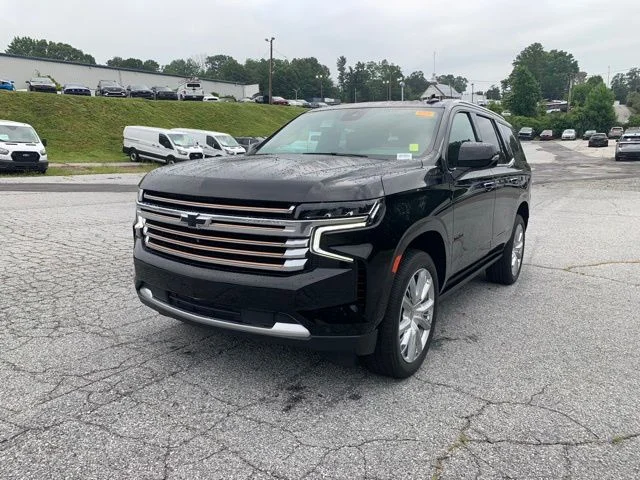 Used 2024 Black Chevrolet High Country image 4