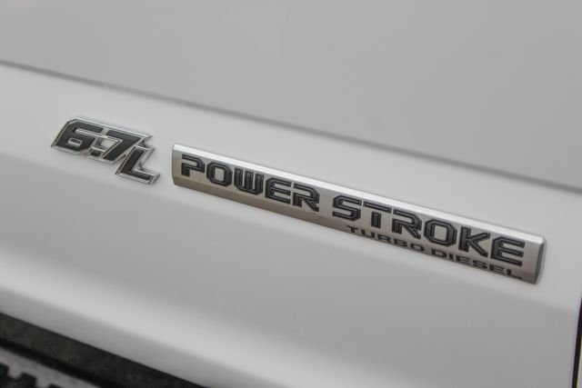 Used 2019 White Ford XL image 13