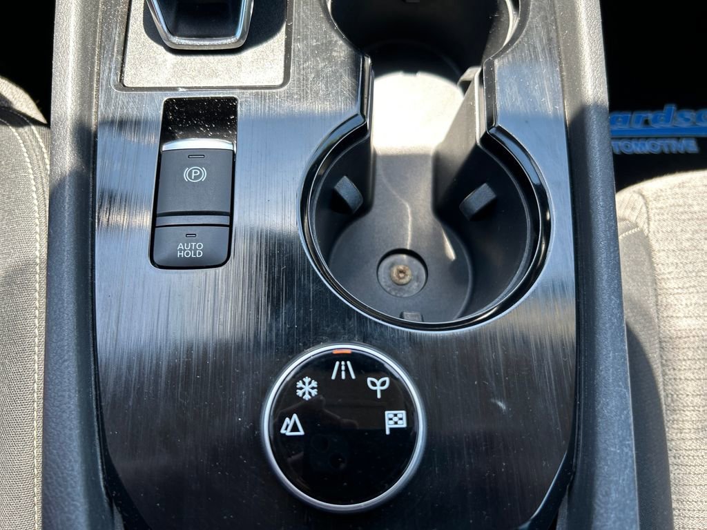 2021 Nissan Rogue SV - Photo 29