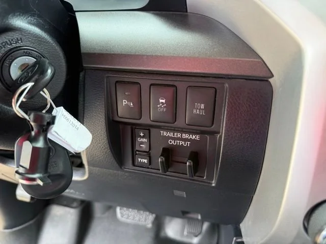 2017 Toyota Tundra SR5 - Photo 25