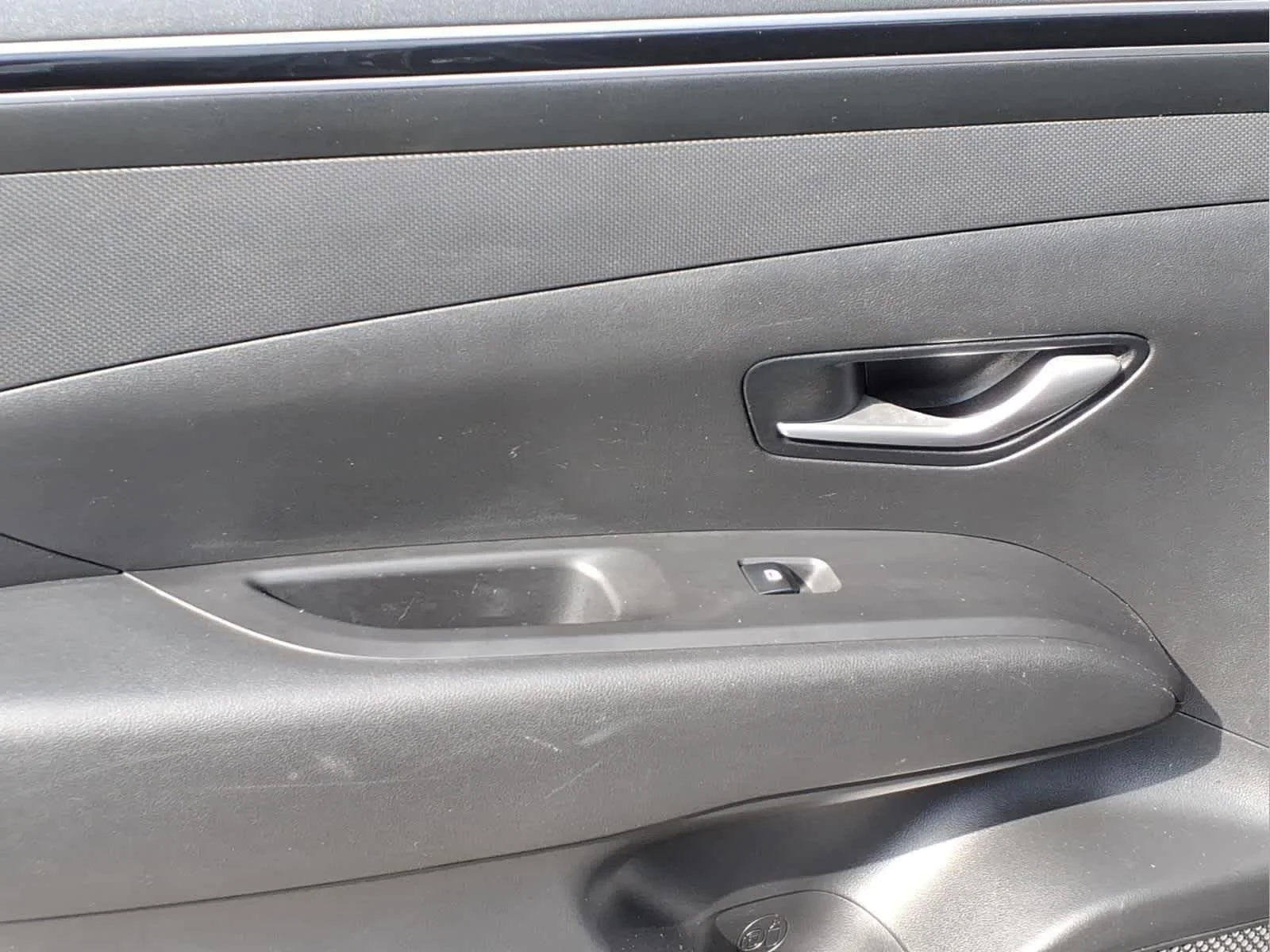 Used 2024 Hampton Gray Hyundai SEL image 28