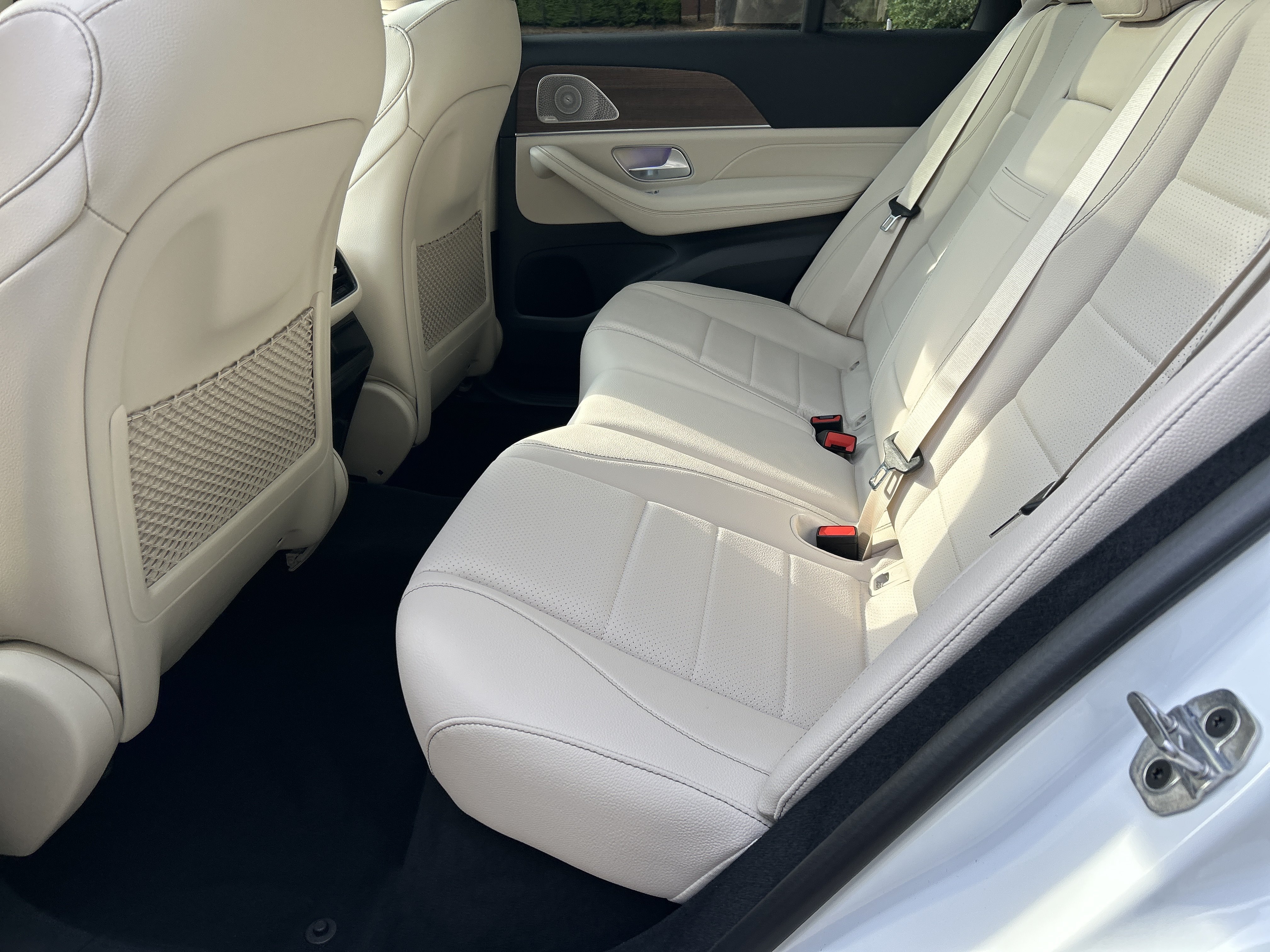 New 2026 MANUFAKTUR Moonlight White Metallic Mercedes-Benz GLE 350 4MATIC® SUV image 35