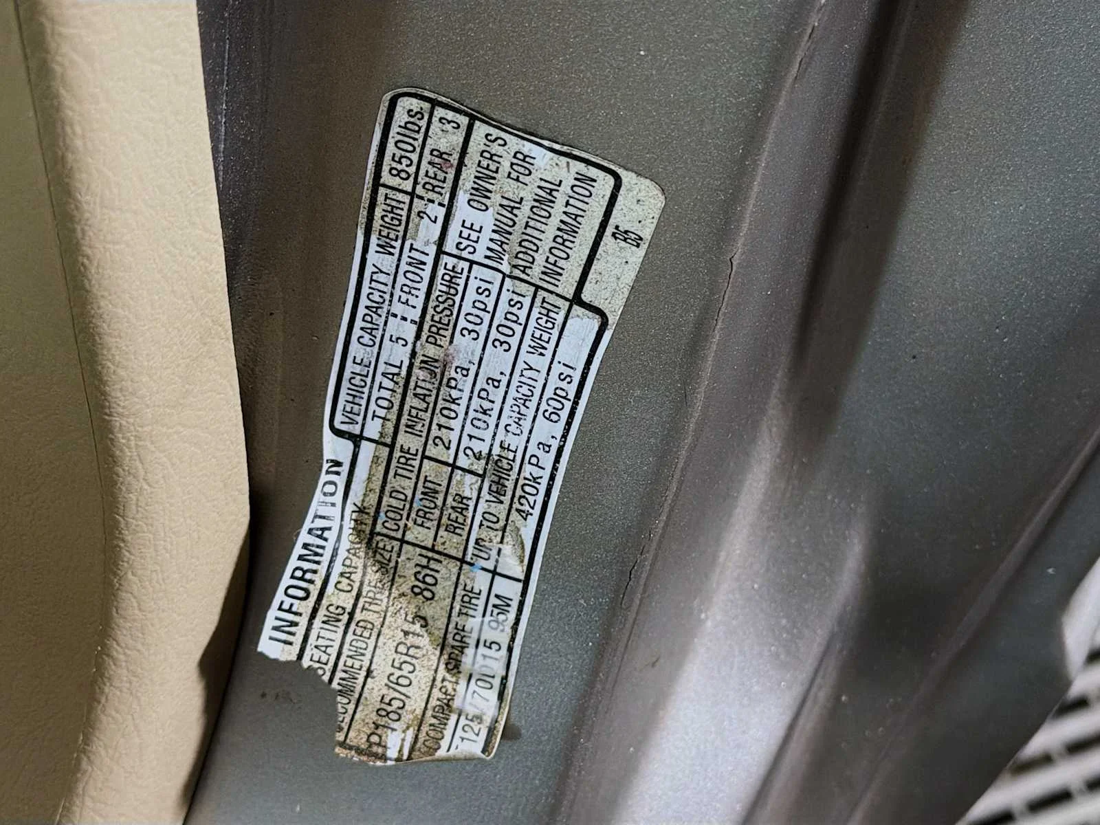Used 2003  Honda EX image 28