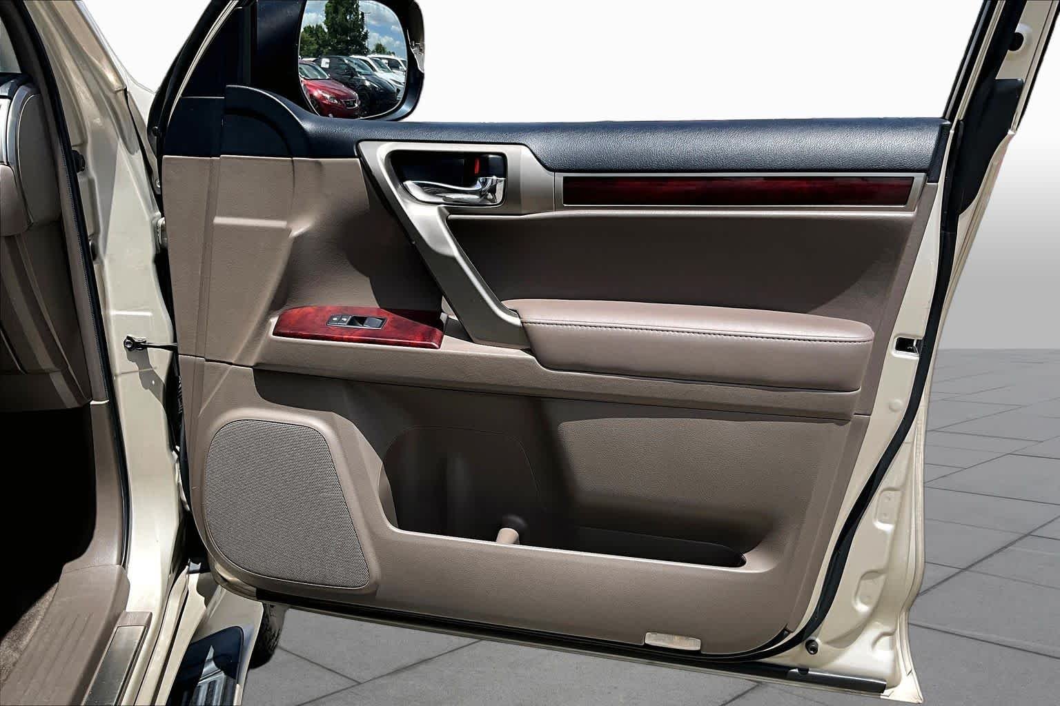 Used 2010 Satin Cashmere Metallic Lexus Premium image 18