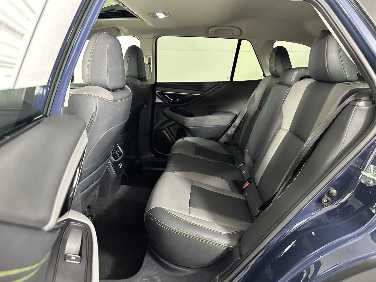 Used 2024 Cosmic Blue Pearl Subaru Onyx Edition image 27