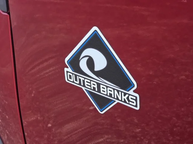 New 2026 Ruby Red Metallic Tinted Clearcoat Ford Outer Banks® image 9