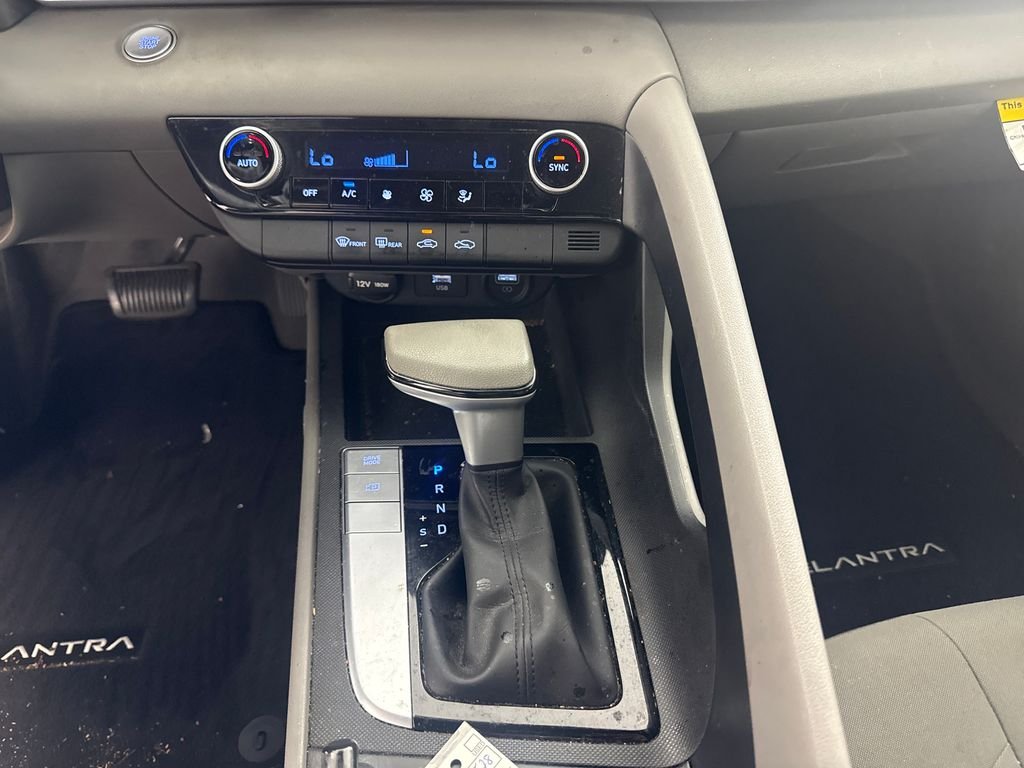 Used 2023 Blue Hyundai SEL image 17