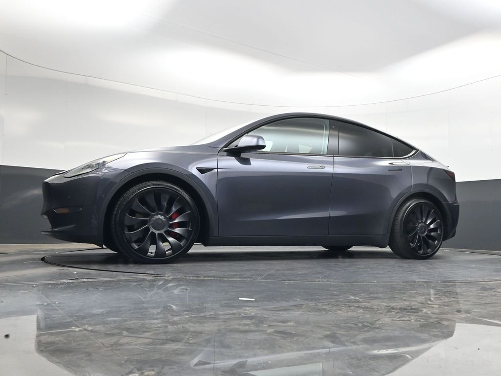 Used 2020  Tesla Performance image 37