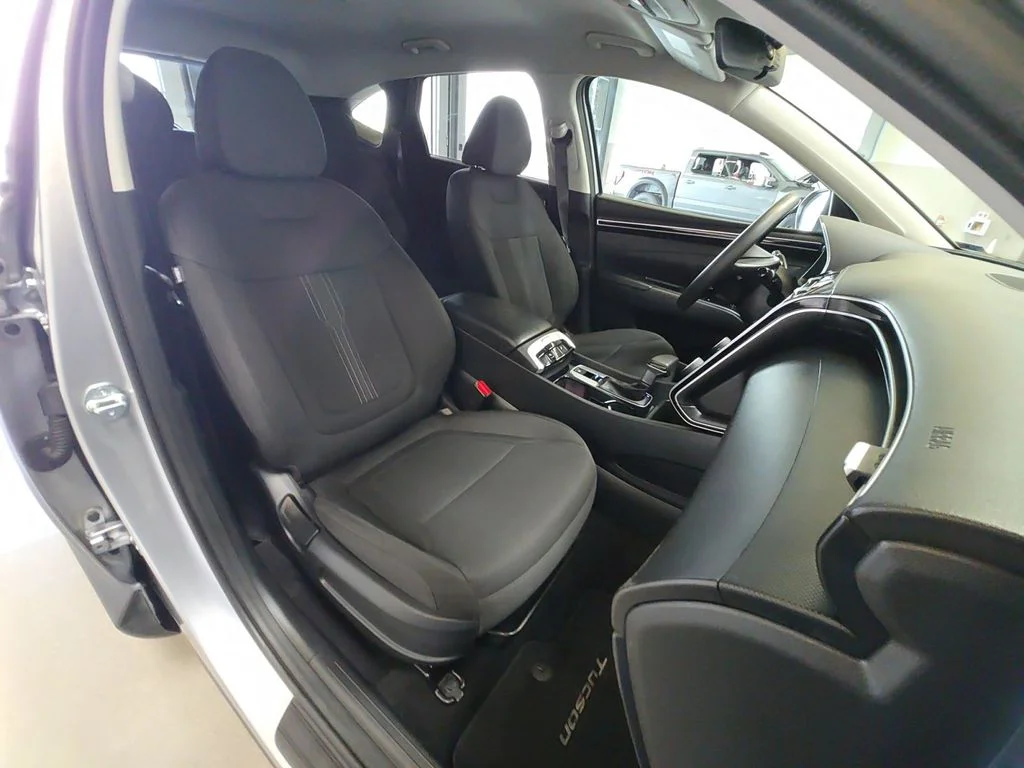 Used 2023 Silver Hyundai SEL image 36