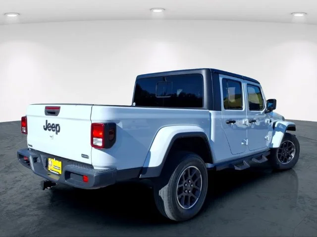 Used 2023 White Jeep Overland image 8