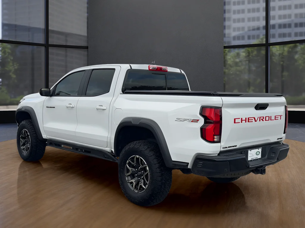 Used 2023 White Chevrolet ZR2 image 3