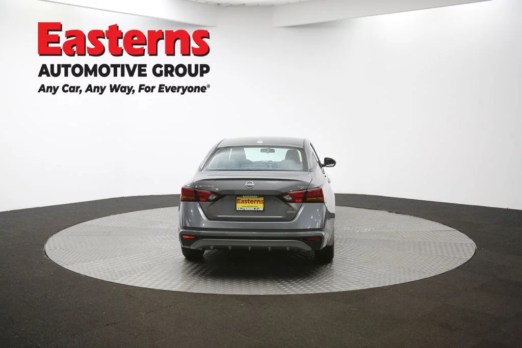 Used 2024 Gray Nissan 2.5 SV image 36