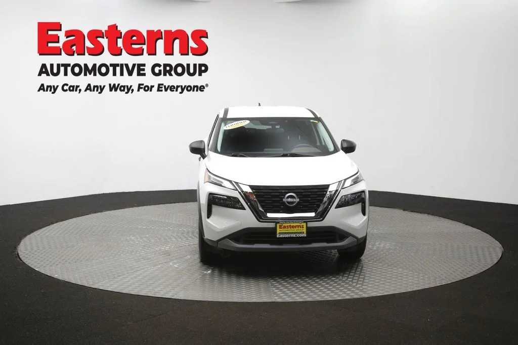 Used 2023 White Nissan S image 53