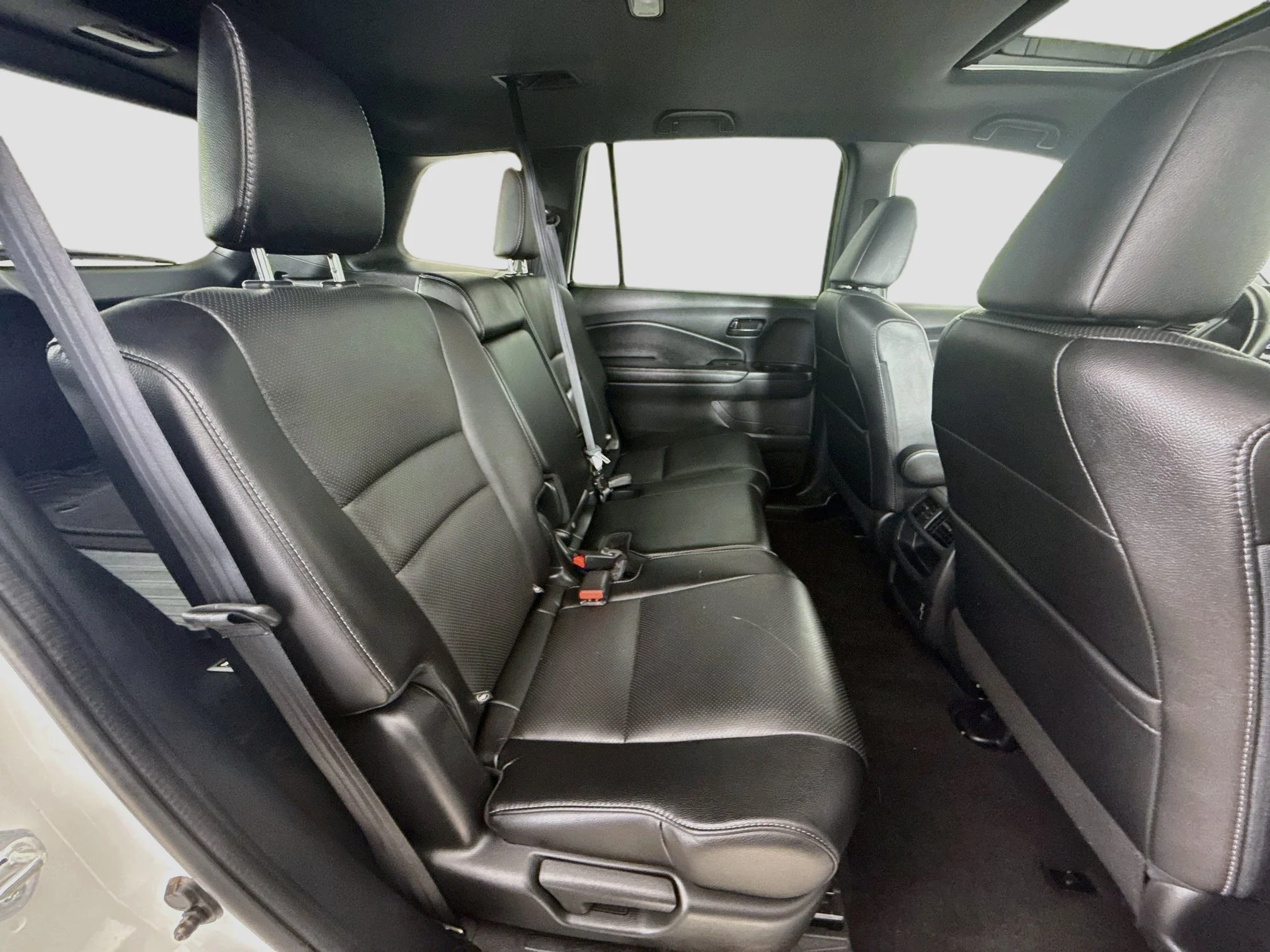 Used 2022  Honda EX-L image 28