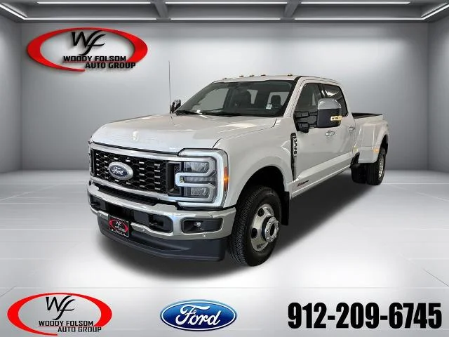 New 2026 Oxford White Ford F-350® Lariat® image 18
