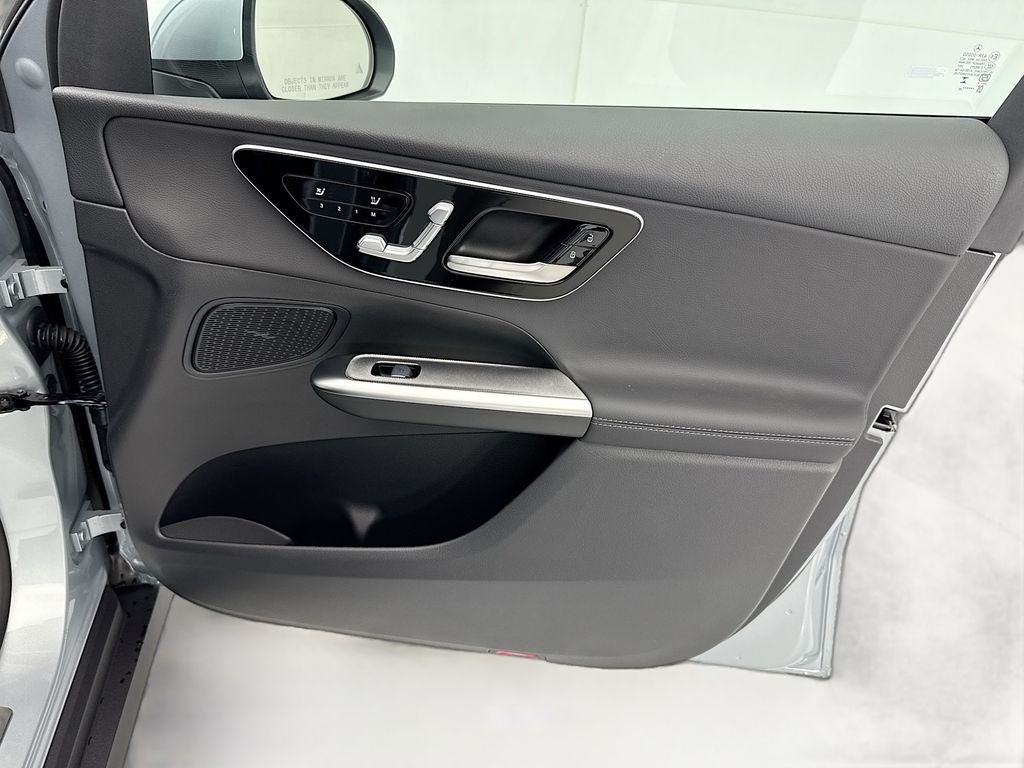 New 2026 Cirrus Silver Metallic Mercedes-Benz GLC 300 image 24