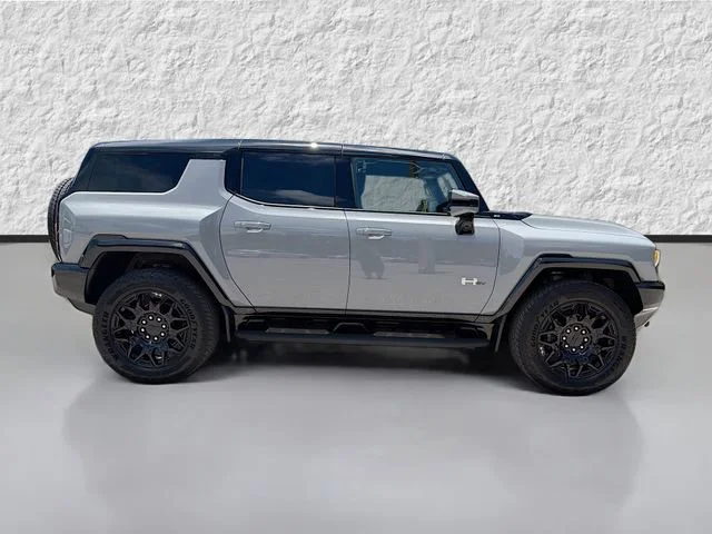 Used 2025 GMC HUMMER EV 2X with VIN 1GKB0NDE1SU109854 for sale in Sarasota, FL