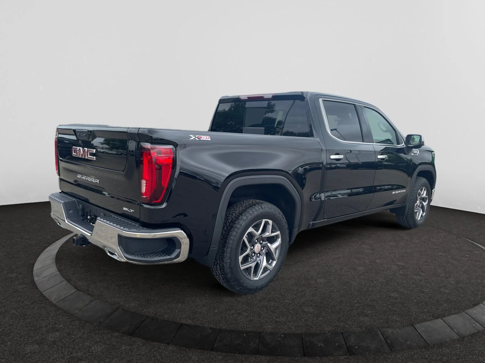 New 2026 Onyx Black GMC SLT image 5
