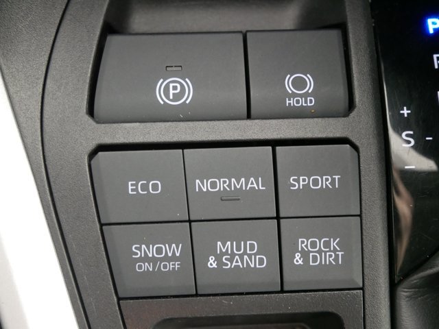 Used 2024 Ice Cap Toyota LE image 27
