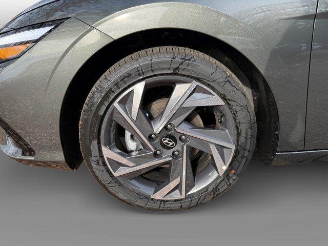 New 2026 Amazon Gray Hyundai Limited image 29