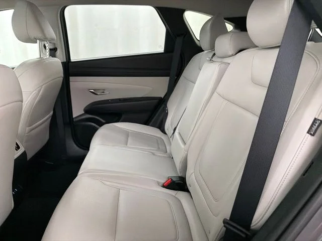 Used 2025 Gray Hyundai SEL Convenience image 23