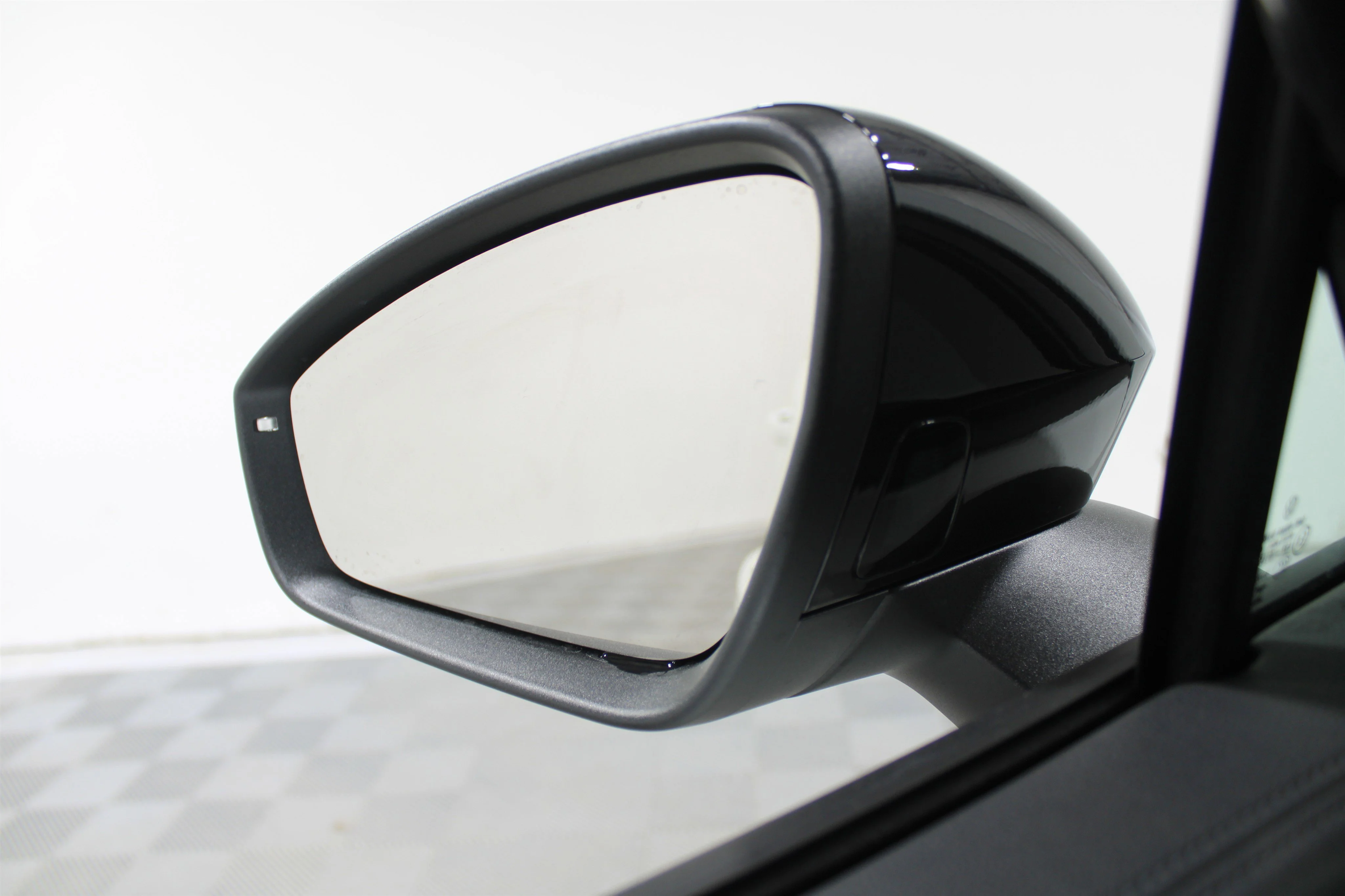 New 2026 Opal White Pearl Volkswagen SE R-Line Black image 17