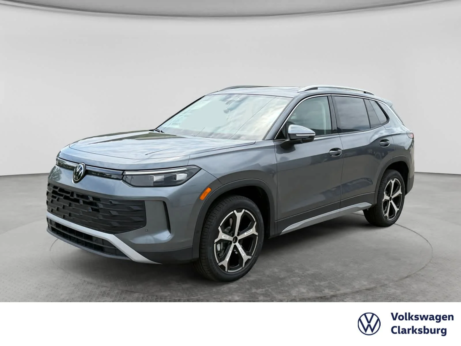 2026 Volkswagen Tiguan 2.0T SE 4Motion's photo