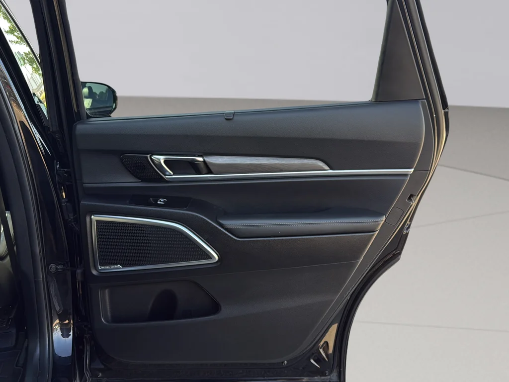 Certified Used 2023 Ebony Black Kia SX X-Line image 29